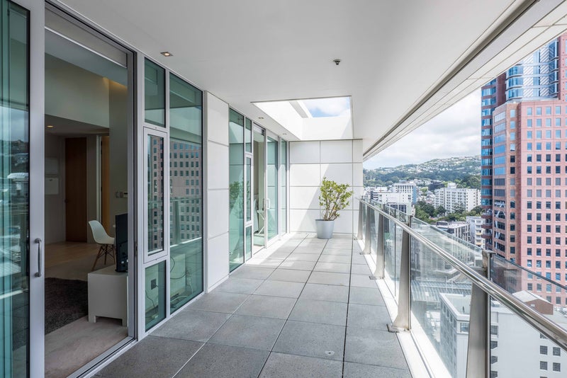 19C/9 Chews LANE, Wellington Central, Wellington - Carousel 1