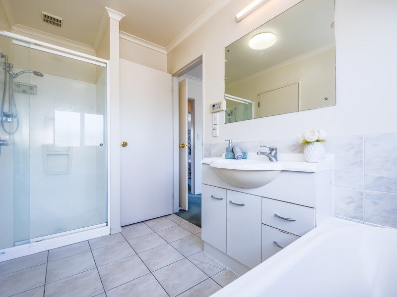 2/942 High Street, Avalon, Lower Hutt - Carousel 16