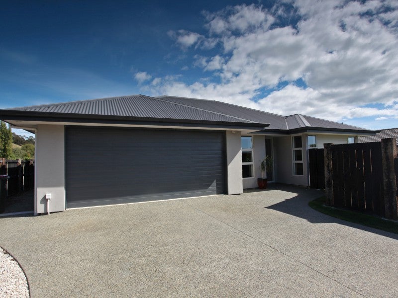28 Ngawhatu Road, Stoke, Nelson - Carousel 1
