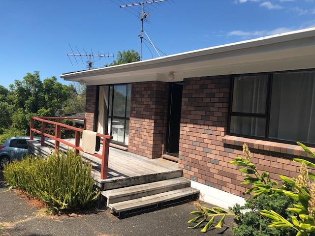 1/1 Seaford Place, Murrays Bay, Auckland - Carousel 1