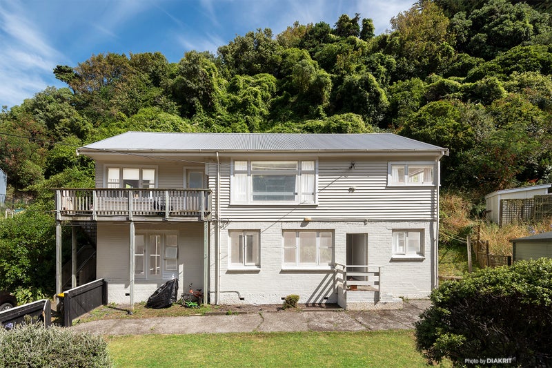 23 Melrose Road, Island Bay, Wellington - Carousel 1