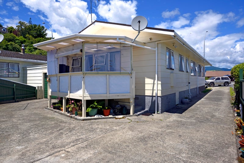 3/186 Tahunanui Drive, Tahunanui, Nelson - Carousel 1
