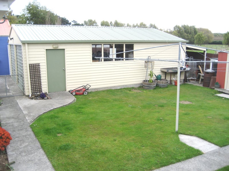 10 Egmont Place, Westbrook, Palmerston North - Carousel 5