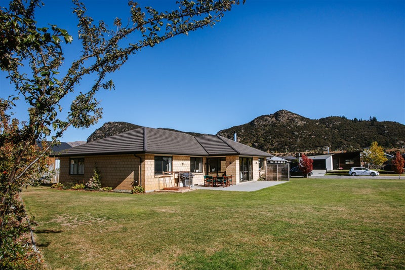 29 Finch Street, Albert Town, Wanaka - Carousel 2