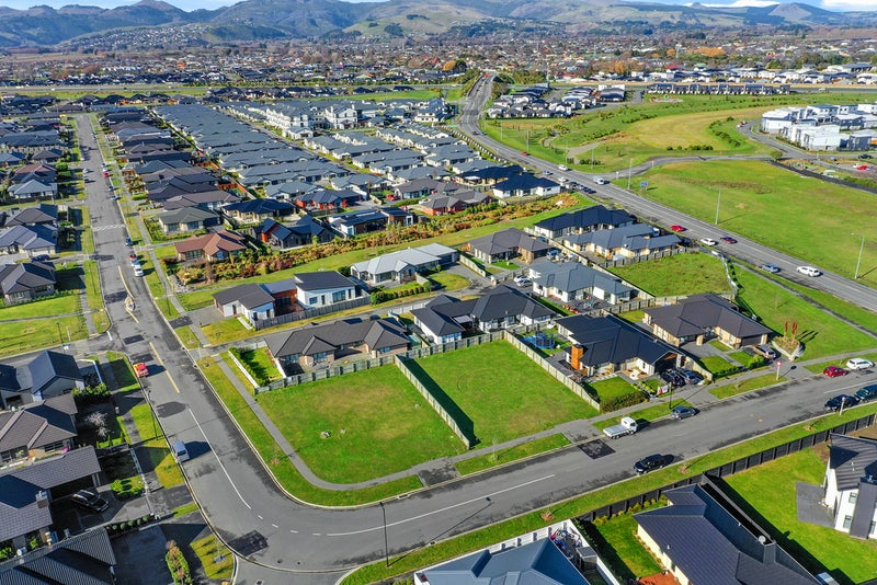 8 Platinum Drive, Wigram, Christchurch - Carousel 7