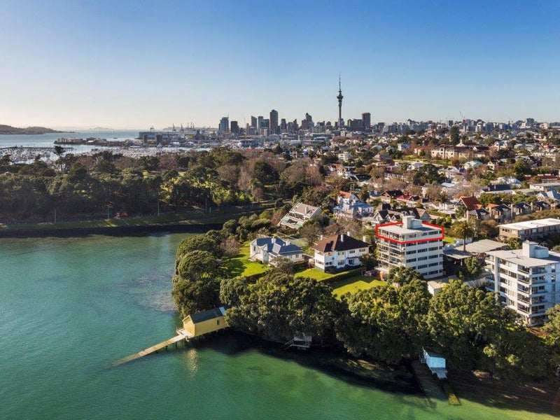 11/57 Sarsfield Street, Herne Bay, Auckland - Carousel 1