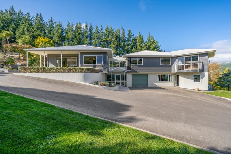 37 Flightys Road, Porirua - Carousel 2