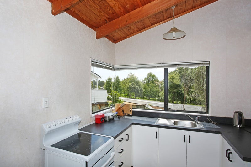 1 Mahoe Glade, Patumahoe, Pukekohe - Carousel 2