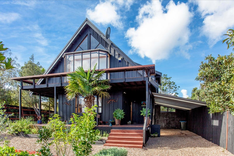 45 Shelly Beach Road, Surfdale, Waiheke Island - Carousel 2