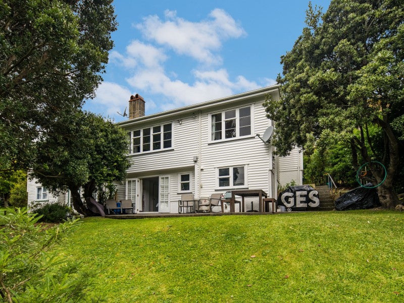 4 Sidlaw Street, Strathmore Park, Wellington - Carousel 1