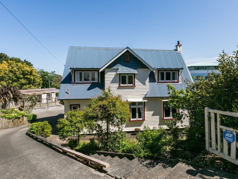 20 Cobden Road, Bluff Hill, Napier - Carousel 2