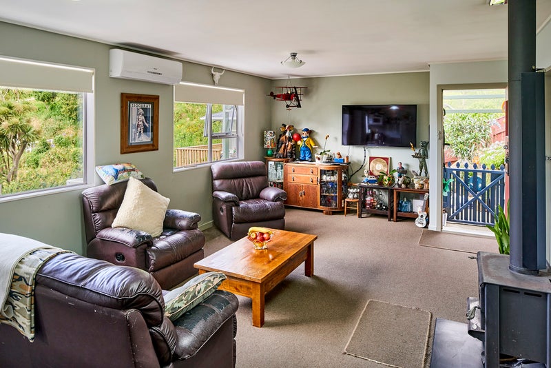 2/102 Sutherland Road, Melrose, Wellington - Carousel 2