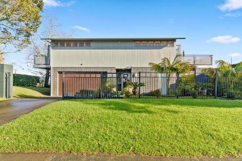 155 Arran Road, Browns Bay, Auckland - Carousel 2