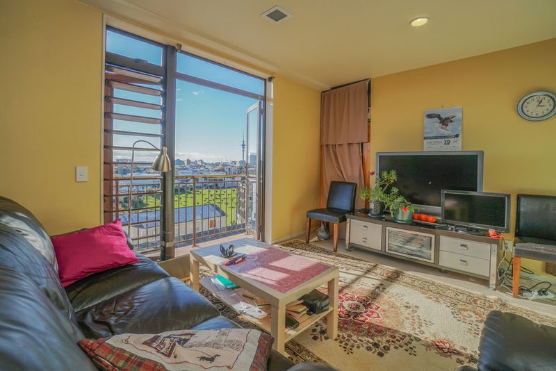 4C/4 Rendall Place, Eden Terrace, Auckland - Carousel 1