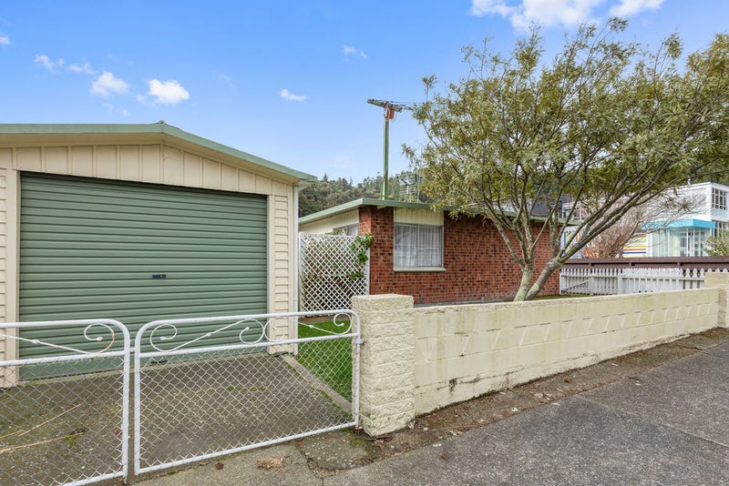 165A Rata Street, Naenae, Lower Hutt - Carousel 12