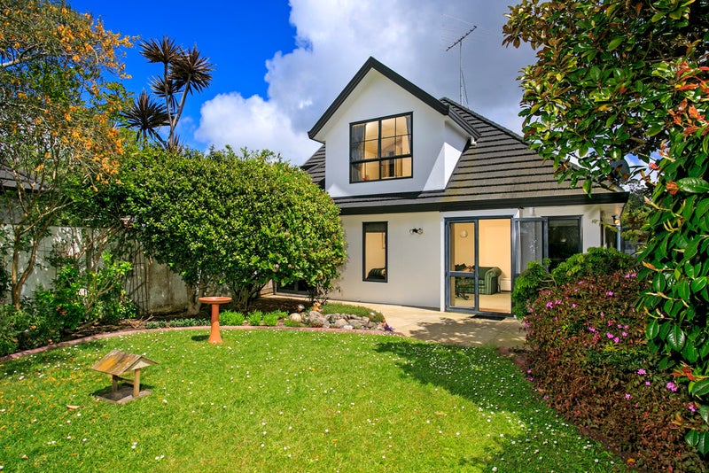 3/15 La Roche Place, Northcote, Auckland - Carousel 15