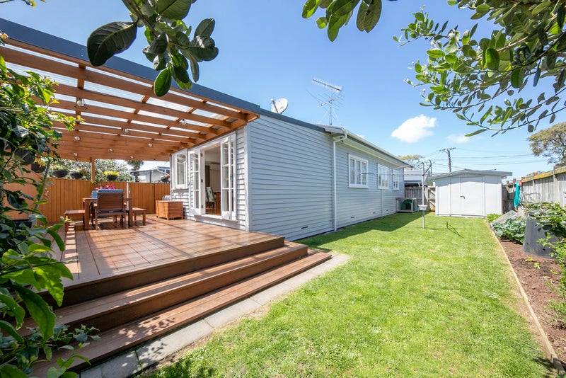 14 Wallath Road, Onehunga, Auckland - Carousel 2