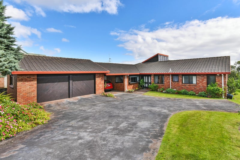 68 Redoubt Road, Clover Park, Auckland - Carousel 1