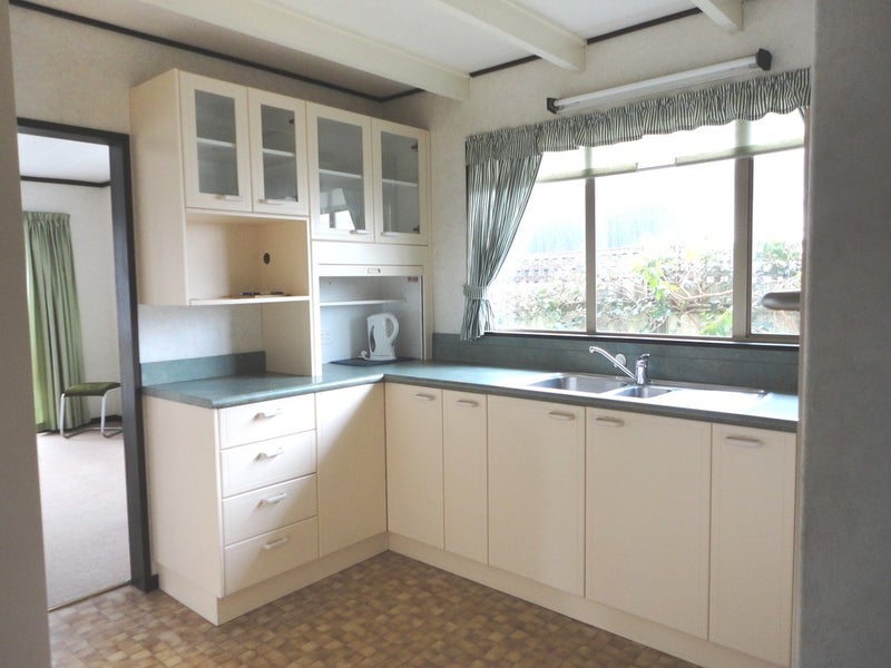 39 Exeter Crescent, Springvale, Whanganui - Carousel 2