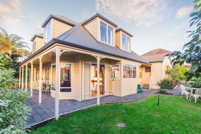 3/16 Church Street, Northcote Point, Auckland - Carousel 1