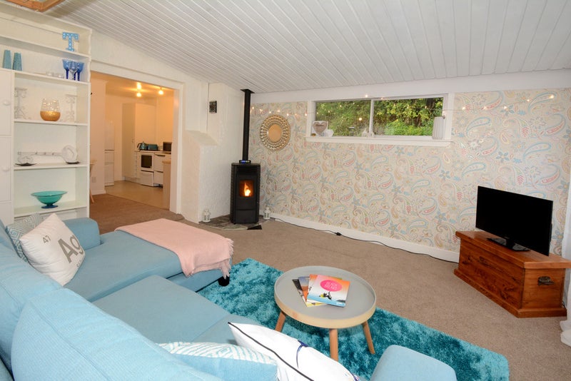 4 Echovale Avenue, Normanby, Dunedin - Carousel 2