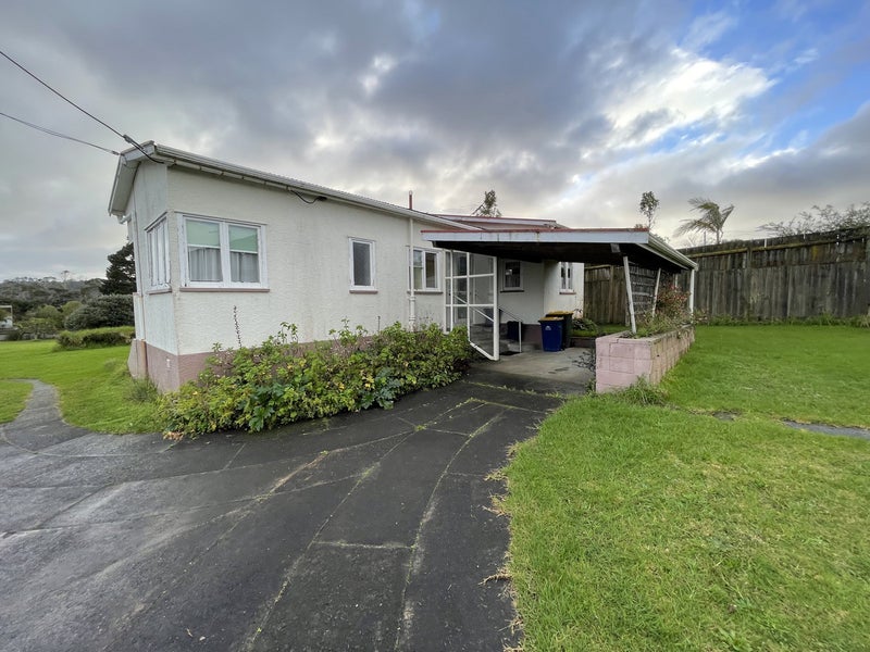 96 Beach Haven Road, Beach Haven, Auckland - Carousel 2