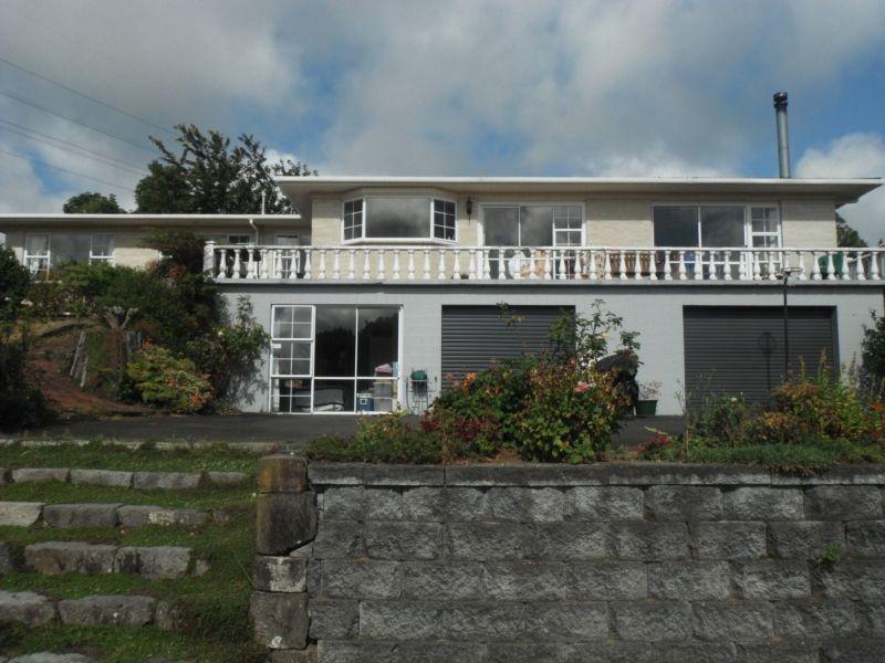 61 Ridgewood Drive, Ridgewood, New Plymouth - Carousel 2