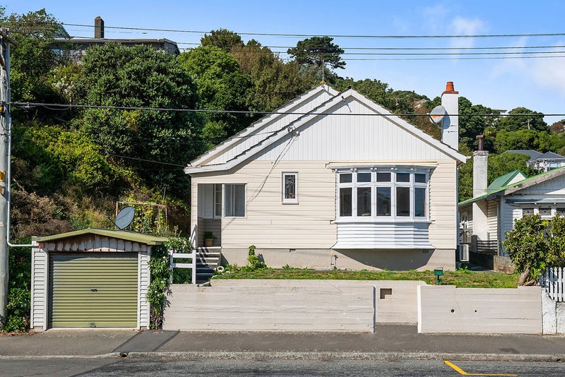 66 Darlington Road, Miramar, Wellington - Carousel 1