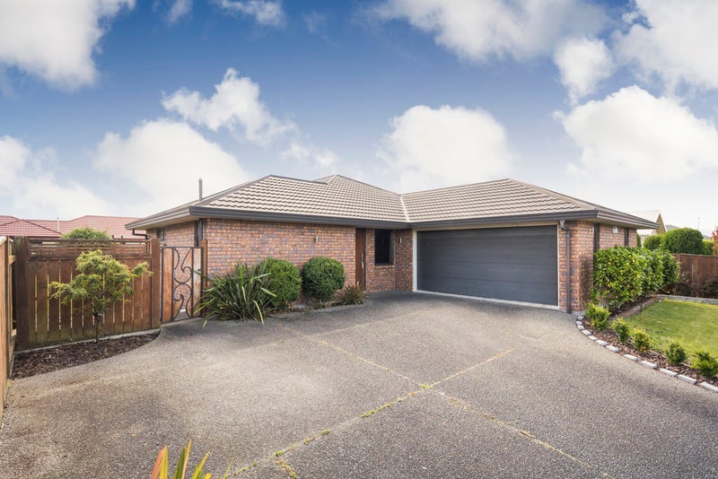 25 Branigan Parade, Kelvin Grove, Palmerston North - Carousel 2