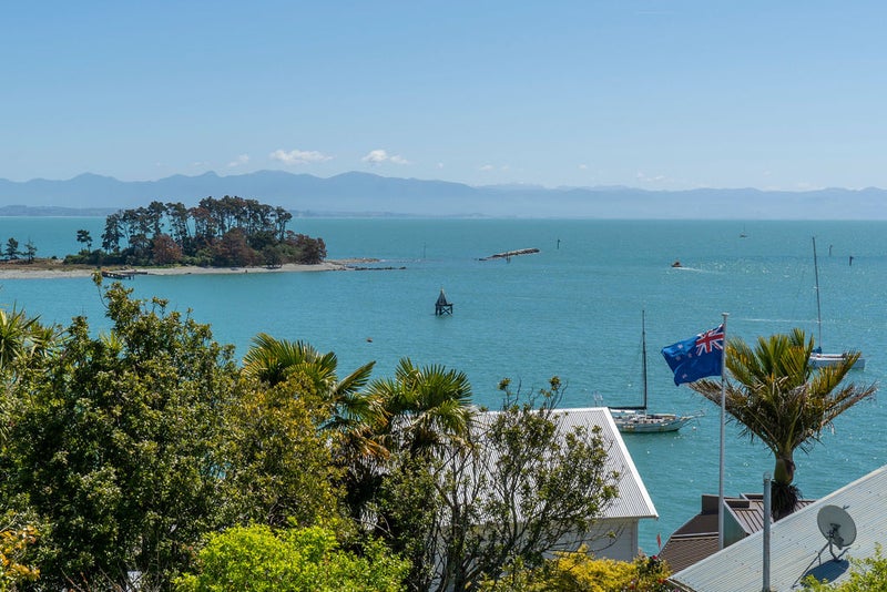 27 Victoria Road, Stepneyville, Nelson - Carousel 2