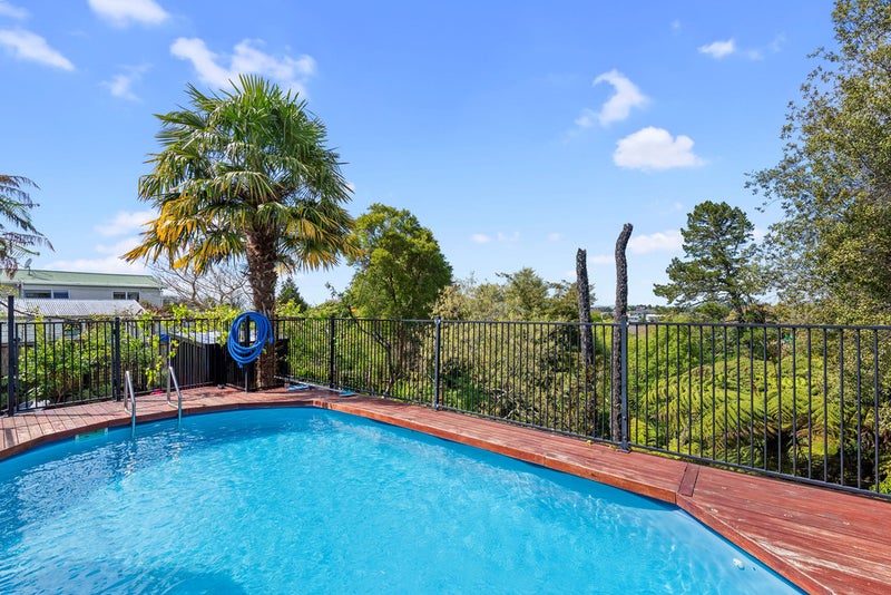 190 Dinsdale Road, Dinsdale, Hamilton - Carousel 1