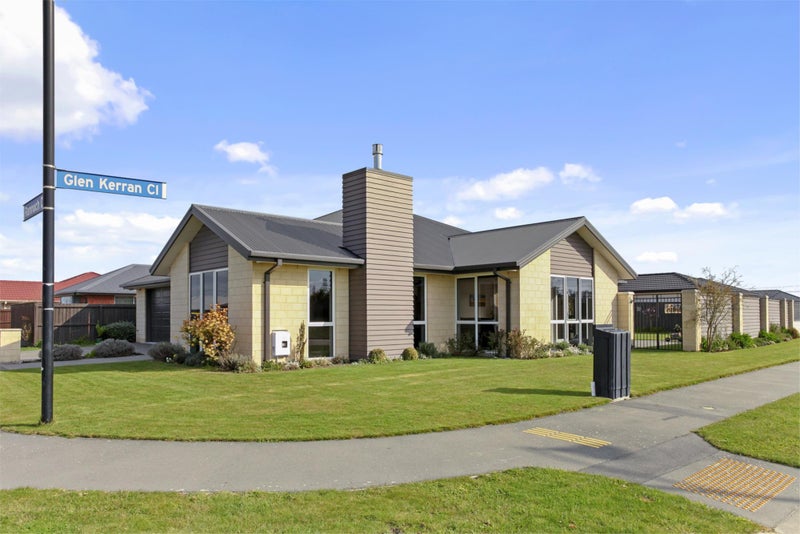 101 Rannoch Drive, Broomfield, Christchurch - Carousel 1