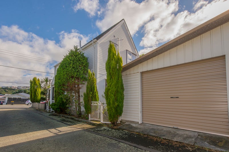 15/50 Darlington Road, Miramar, Wellington - Carousel 2