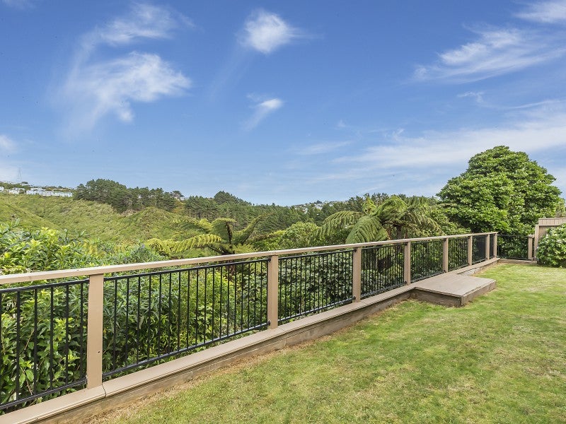 41 Peppertree Lane, Woodridge, Wellington - Carousel 2