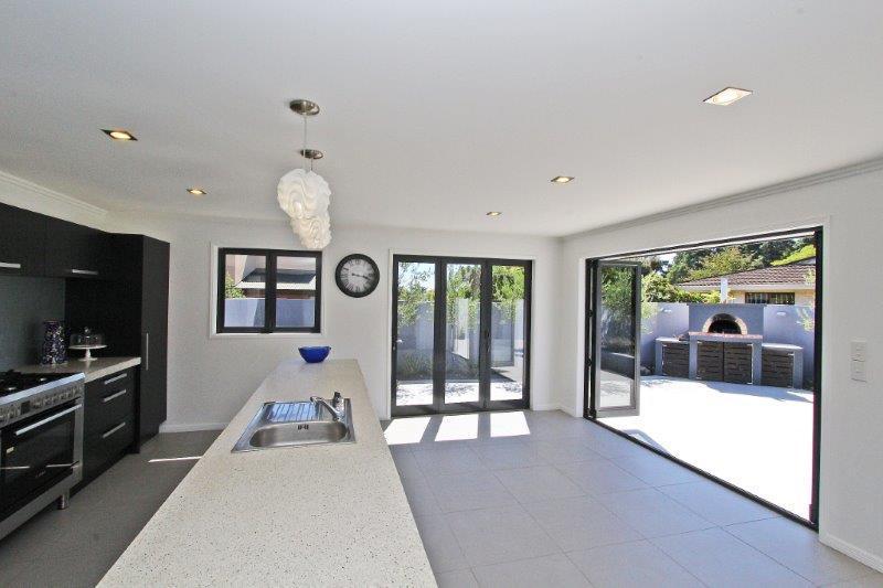 182 The Ridgeway, Stoke, Nelson - Carousel 2