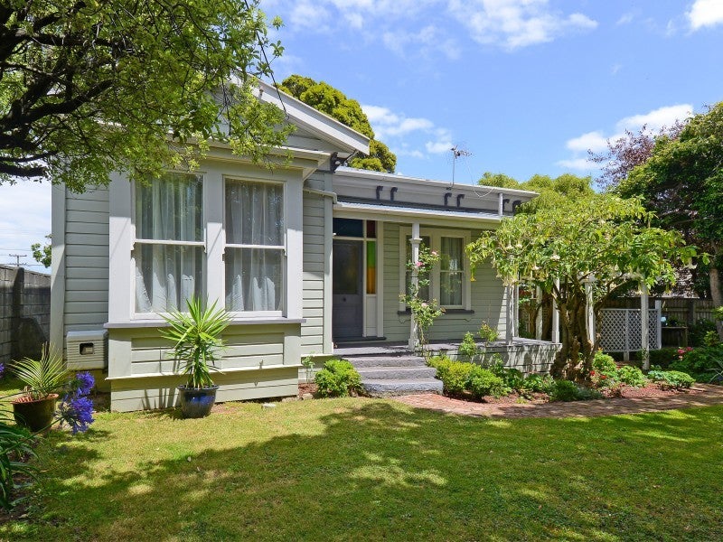 61 Whites Line East, Waiwhetu, Lower Hutt - Carousel 2