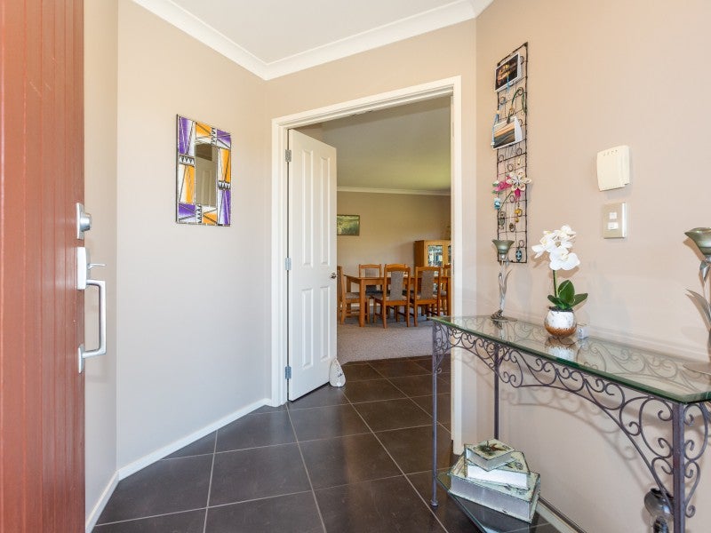 9 Chenin Place, Greenmeadows, Napier - Carousel 2