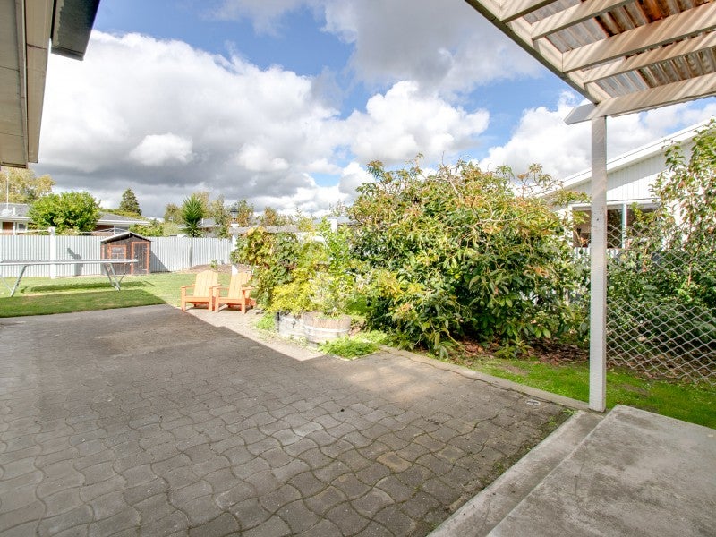 27 Lyttelton Crescent, Tamatea, Napier - Carousel 16