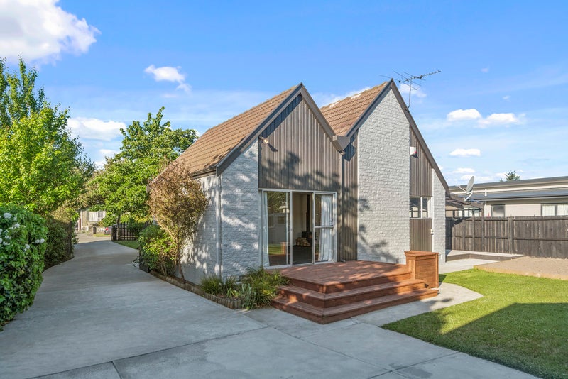 18 Branksome Place, Parklands, Christchurch - Carousel 2