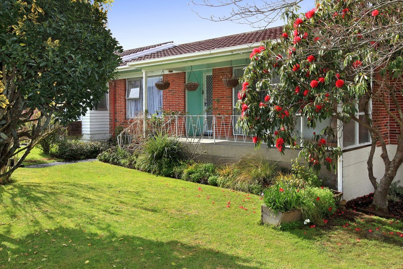 2/89 Tawa Road, Greenlane, Auckland - Carousel 1