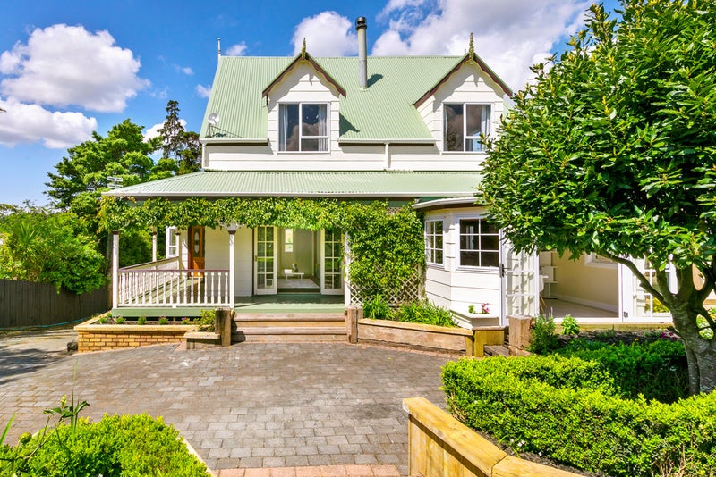 120 Parker Road, Oratia, Auckland - Carousel 1