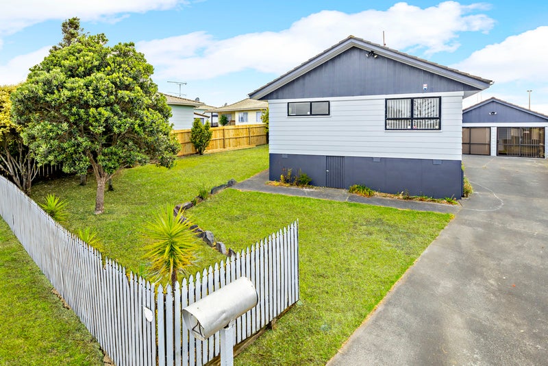 26 Secretariat Place, Randwick Park, Auckland - Carousel 2