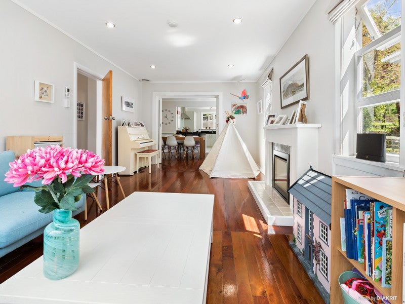 45 Awarua Street, Ngaio, Wellington - Carousel 2