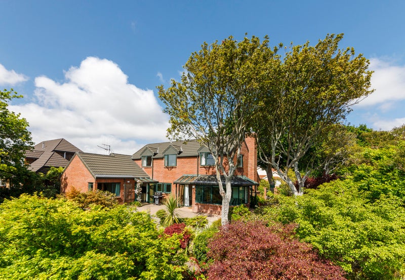7 The Oaks, Awapuni, Palmerston North - Carousel 2