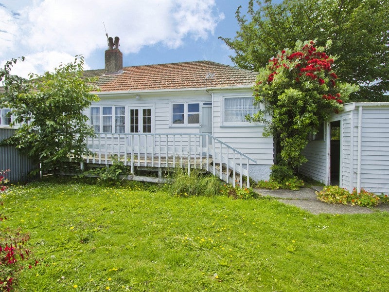 337 Waiwhetu Road, Fairfield, Lower Hutt - Carousel 1