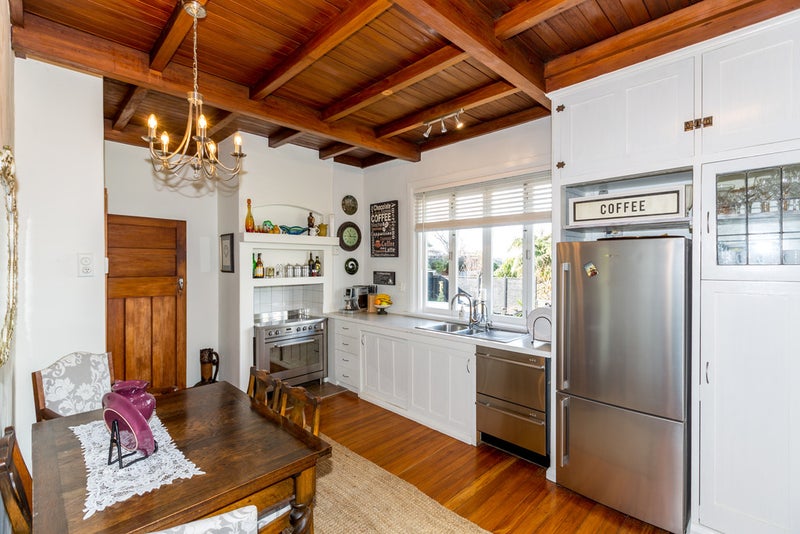 265 Coronation Avenue, Welbourn, New Plymouth - Carousel 2