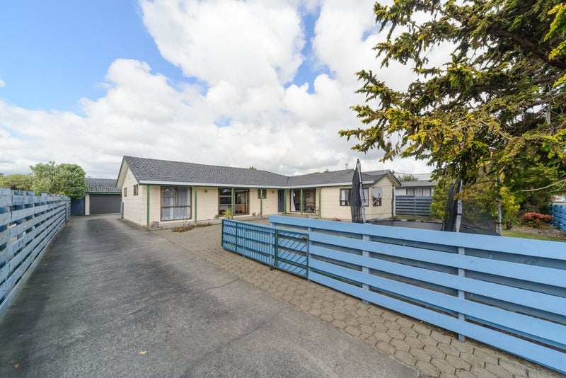 39 Pencarrow Street, Highbury, Palmerston North - Carousel 16