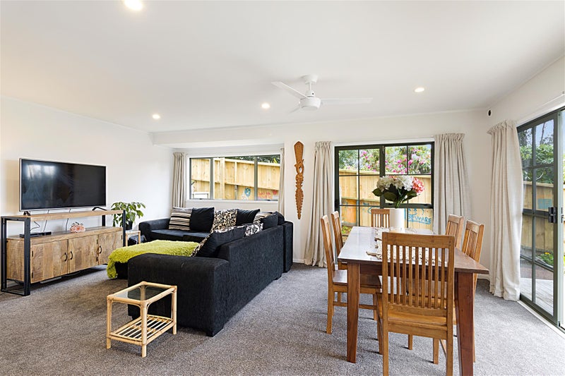 10/485 Don Buck Road, Massey, Auckland - Carousel 1