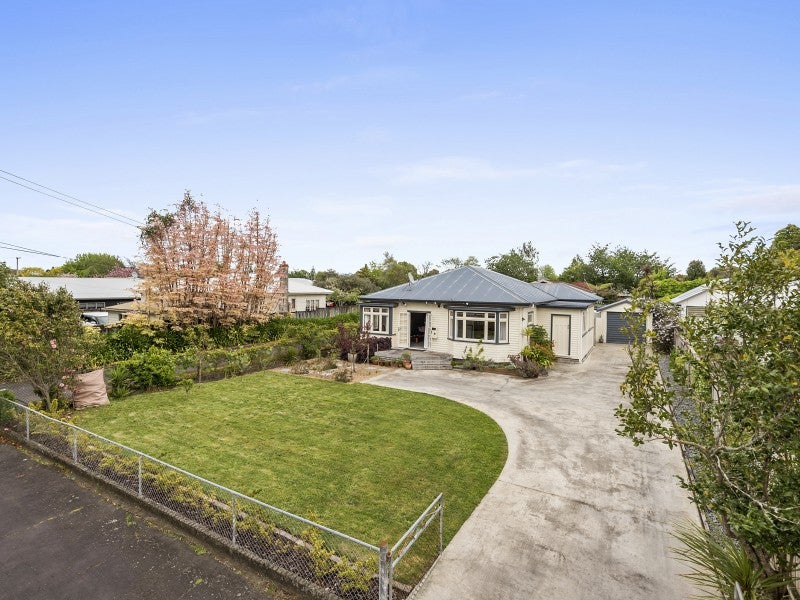 93 Galloway Street, Hamilton East, Hamilton - Carousel 1
