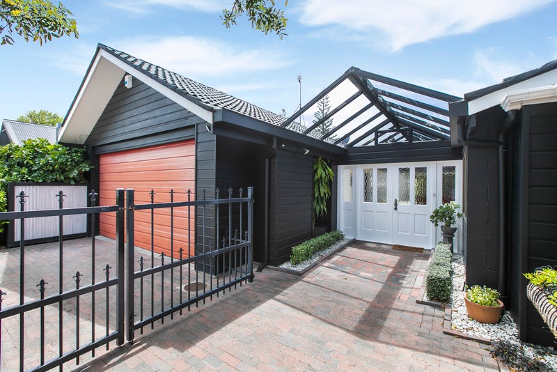 76 Tauhinu Road, Greenhithe, Auckland - Carousel 20